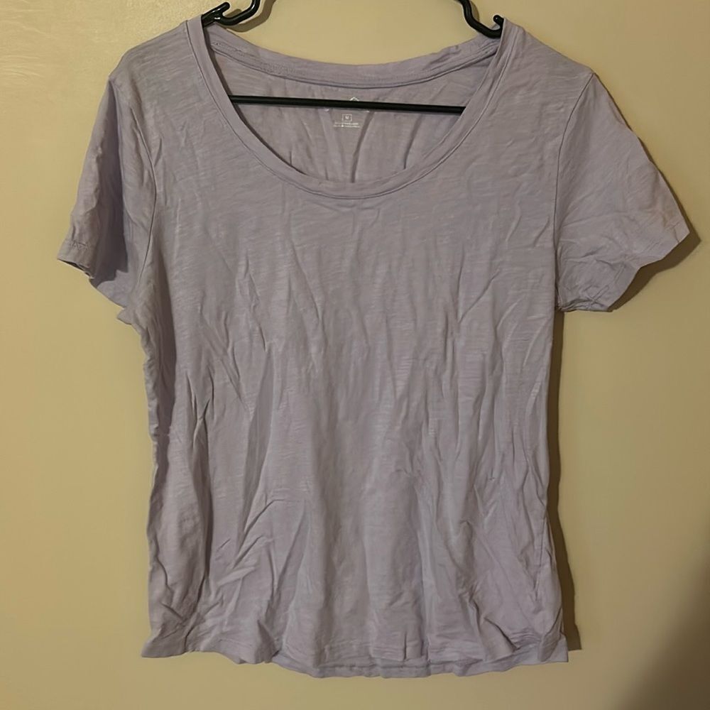 Eddie Bauer Womens T-Shirt medium Outdoor Short Sleeve Solid lavender scoop neck